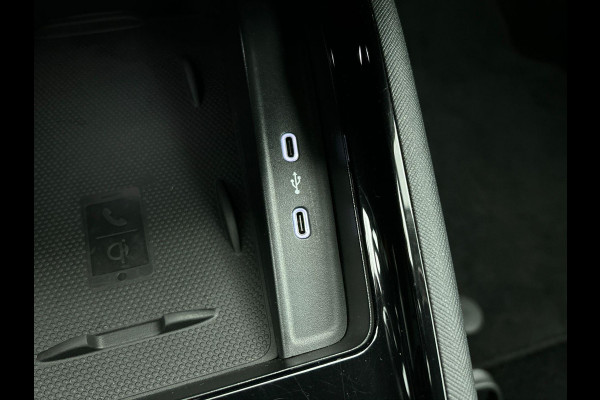 Škoda Kamiq 1.0 TSI 110PK DSG Style Drive 125 | Navigatie | Climate Control | DAB | Digitale cockpit | Cruise Control adaptive | Parkeer sensoren V+A | Stoelverwarming