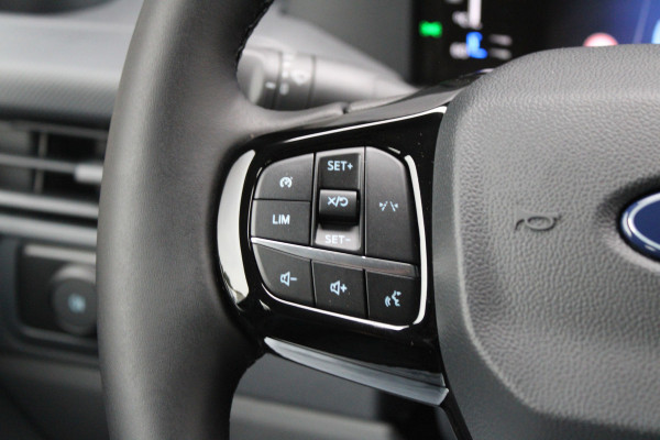 Ford Transit Custom 320 2.0 TDCI L2H1 Trend DC 136pk - Carplay - Android - Camera - LED koplampen - Stoel + Stuurverwarming - Rijklaar