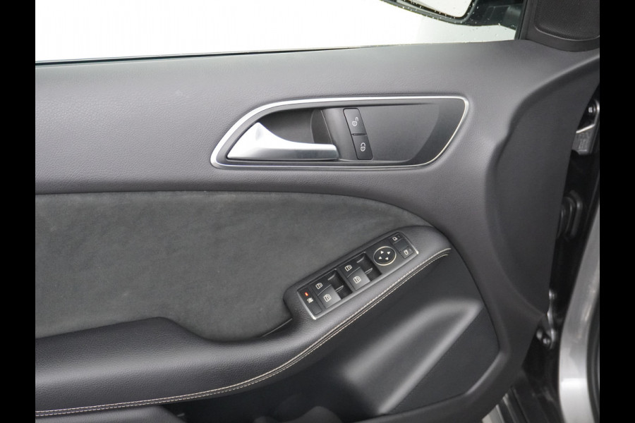 Mercedes-Benz B-Klasse 200 Ambition | Trekhaak Carplay Sfeer