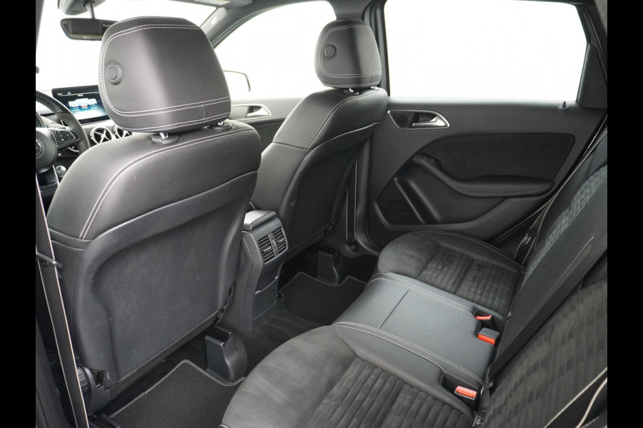 Mercedes-Benz B-Klasse 200 Ambition | Trekhaak Carplay Sfeer