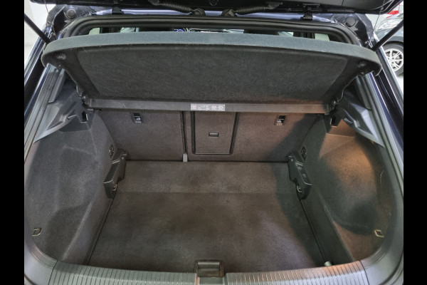 Volkswagen T-Roc 1.0 TSI Sport ✅MOOIE AUTO ✅GARANTIE Volkswagen T-Roc 1.0 TSI Sport ✅MOOIE AUTO ✅GARANTIE