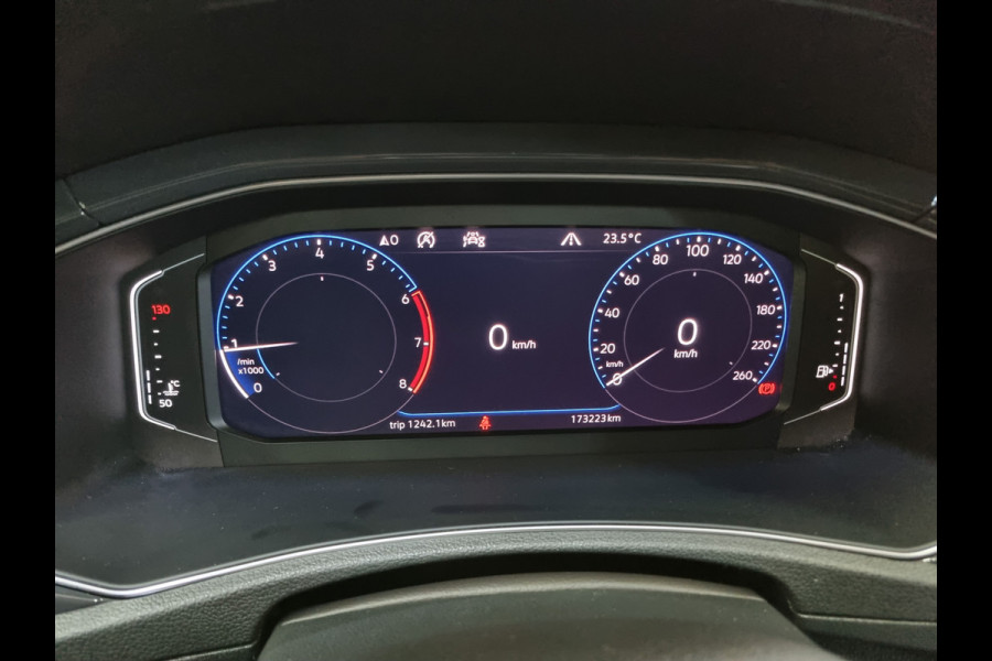 Volkswagen T-Roc 1.0 TSI Sport ✅MOOIE AUTO ✅GARANTIE Volkswagen T-Roc 1.0 TSI Sport ✅MOOIE AUTO ✅GARANTIE