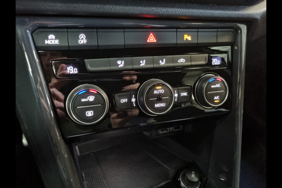 Volkswagen T-Roc 1.0 TSI Sport ✅MOOIE AUTO ✅GARANTIE Volkswagen T-Roc 1.0 TSI Sport ✅MOOIE AUTO ✅GARANTIE