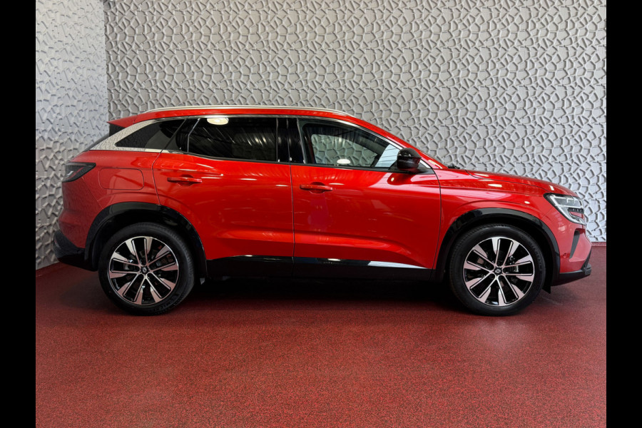Renault Austral 1.3 160PK PANORAMA 4.CILINDER TECHNO ELEK.KLEP ELEK.STOEL NAVI STOEL/STUUR/RUIT VERW. LED LEER 1800KG MAX TREKGEWICHT