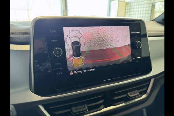 Volkswagen T-Roc Cabrio TSI VIR.COCKPIT CARPLAY NAVI IQ.LED STOEL/STUUR.VERW DAB ADAP.CRUISE 05/2024 "Volkswagen rijden begint bij Topautos.nl – 75 topmodellen direct op voorraad!"