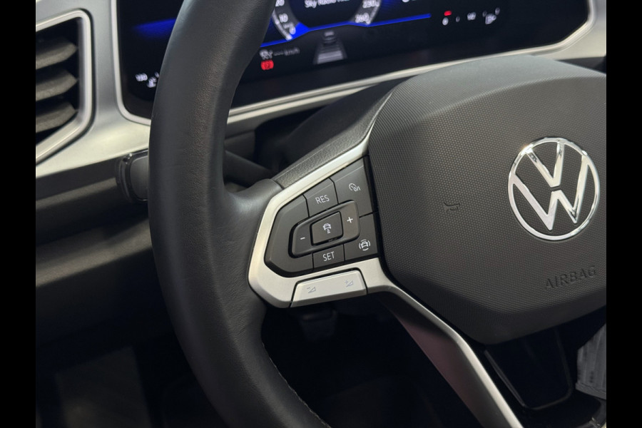 Volkswagen T-Roc Cabrio TSI VIR.COCKPIT CARPLAY NAVI IQ.LED STOEL/STUUR.VERW DAB ADAP.CRUISE 05/2024 "Volkswagen rijden begint bij Topautos.nl – 75 topmodellen direct op voorraad!"