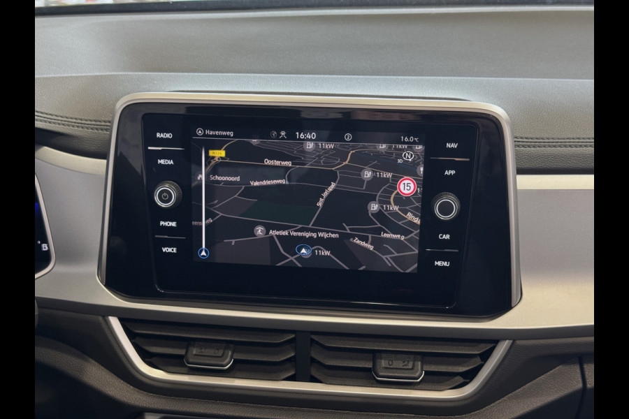 Volkswagen T-Roc Cabrio TSI VIR.COCKPIT CARPLAY NAVI IQ.LED STOEL/STUUR.VERW DAB ADAP.CRUISE 05/2024 "Volkswagen rijden begint bij Topautos.nl – 75 topmodellen direct op voorraad!"