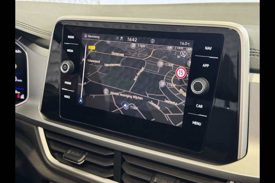 Volkswagen T-Roc Cabrio TSI VIR.COCKPIT CARPLAY NAVI IQ.LED STOEL/STUUR.VERW DAB ADAP.CRUISE 05/2024 "Volkswagen rijden begint bij Topautos.nl – 75 topmodellen direct op voorraad!"