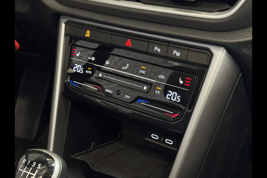 Volkswagen T-Roc Cabrio TSI VIR.COCKPIT CARPLAY NAVI IQ.LED STOEL/STUUR.VERW DAB ADAP.CRUISE 05/2024 "Volkswagen rijden begint bij Topautos.nl – 75 topmodellen direct op voorraad!"