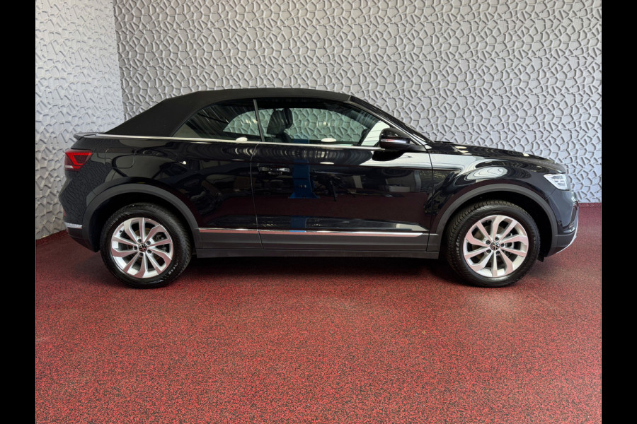 Volkswagen T-Roc Cabrio TSI VIR.COCKPIT CARPLAY NAVI IQ.LED STOEL/STUUR.VERW DAB ADAP.CRUISE 05/2024 "Volkswagen rijden begint bij Topautos.nl – 75 topmodellen direct op voorraad!"