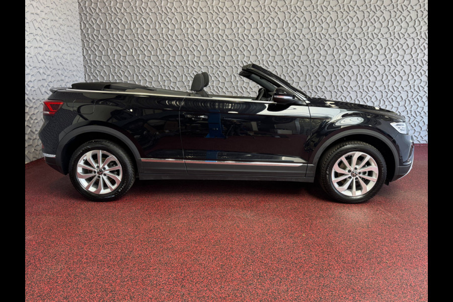 Volkswagen T-Roc Cabrio TSI VIR.COCKPIT CARPLAY NAVI IQ.LED STOEL/STUUR.VERW DAB ADAP.CRUISE 05/2024 "Volkswagen rijden begint bij Topautos.nl – 75 topmodellen direct op voorraad!"