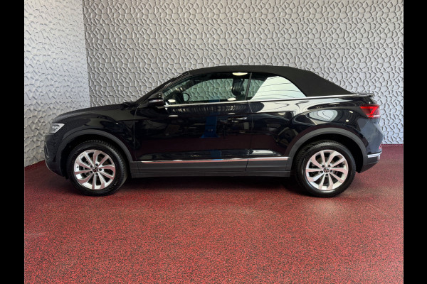Volkswagen T-Roc Cabrio TSI VIR.COCKPIT CARPLAY NAVI IQ.LED STOEL/STUUR.VERW DAB ADAP.CRUISE 05/2024 "Volkswagen rijden begint bij Topautos.nl – 75 topmodellen direct op voorraad!"