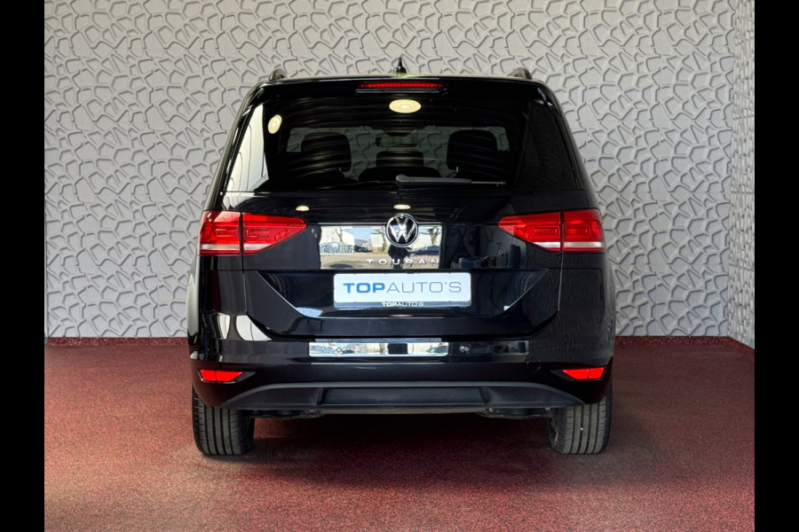 Volkswagen Touran 1.5 TSI 150PK 7P CARPLAY NAVI CAMERA LED ELEK.KLEP VIR.COCKPIT DODE.HOEK DET. STOELVERW KEYLESS 7P 7PERS 10/2024 "Volkswagen rijden begint bij Topautos.nl – 75 topmodellen direct op voorraad!"