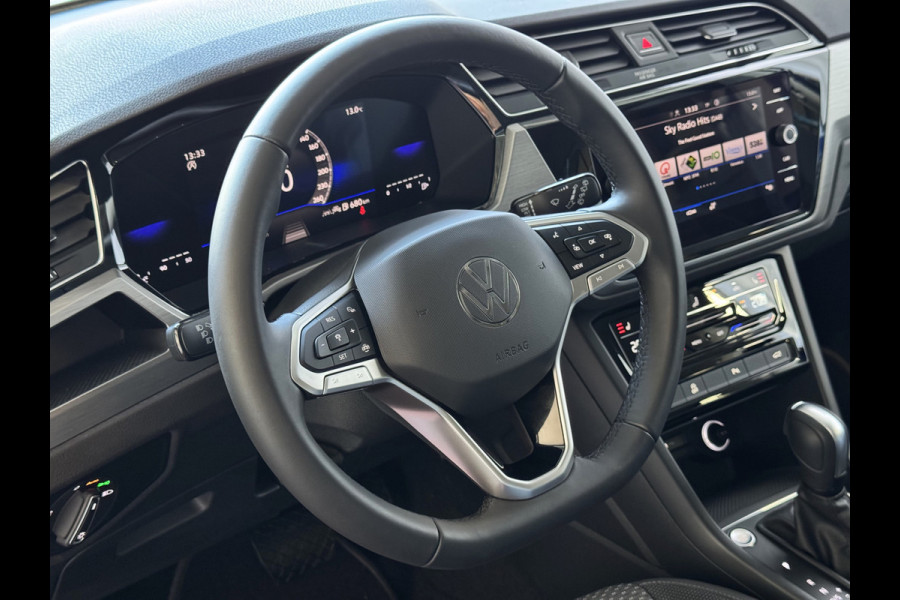 Volkswagen Touran 1.5 TSI 150PK 7P CARPLAY NAVI CAMERA LED ELEK.KLEP VIR.COCKPIT DODE.HOEK DET. STOELVERW KEYLESS 7P 7PERS 10/2024 "Volkswagen rijden begint bij Topautos.nl – 75 topmodellen direct op voorraad!"