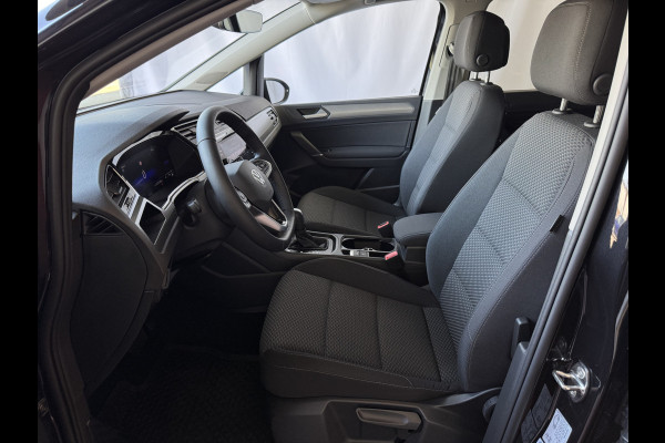 Volkswagen Touran 1.5 TSI 150PK 7P CARPLAY NAVI CAMERA LED ELEK.KLEP VIR.COCKPIT DODE.HOEK DET. STOELVERW KEYLESS 7P 7PERS 10/2024 "Volkswagen rijden begint bij Topautos.nl – 75 topmodellen direct op voorraad!"