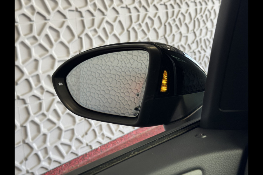 Volkswagen Touran 1.5 TSI 150PK 7P CARPLAY NAVI CAMERA LED ELEK.KLEP VIR.COCKPIT DODE.HOEK DET. STOELVERW KEYLESS 7P 7PERS 10/2024 "Volkswagen rijden begint bij Topautos.nl – 75 topmodellen direct op voorraad!"