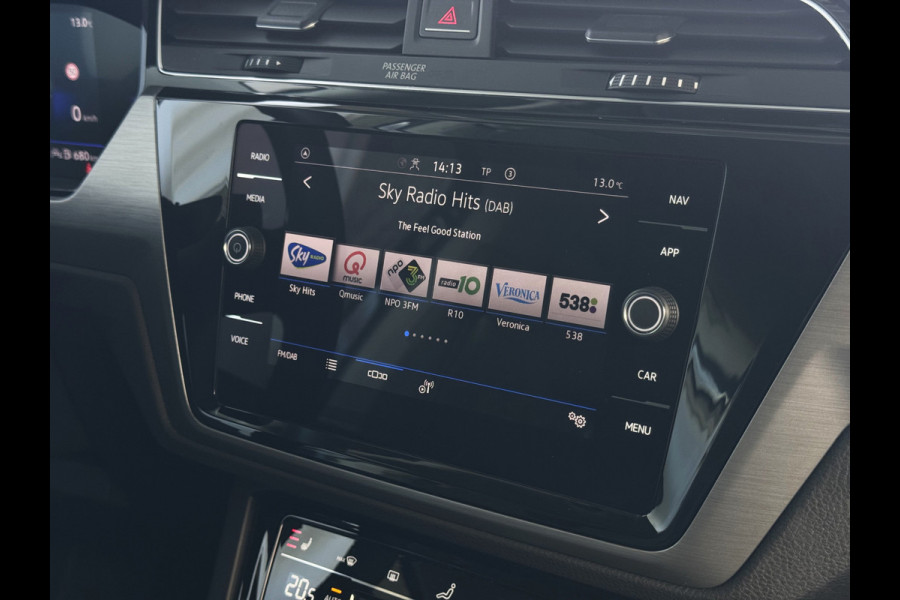 Volkswagen Touran 1.5 TSI 150PK 7P CARPLAY NAVI CAMERA LED ELEK.KLEP VIR.COCKPIT DODE.HOEK DET. STOELVERW KEYLESS 7P 7PERS 10/2024 "Volkswagen rijden begint bij Topautos.nl – 75 topmodellen direct op voorraad!"