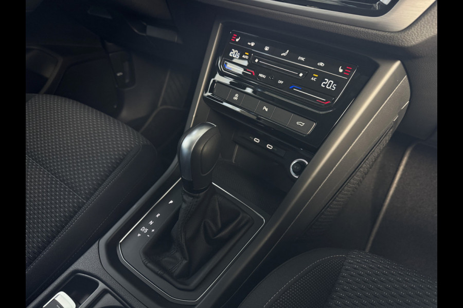 Volkswagen Touran 1.5 TSI 150PK 7P CARPLAY NAVI CAMERA LED ELEK.KLEP VIR.COCKPIT DODE.HOEK DET. STOELVERW KEYLESS 7P 7PERS 10/2024 "Volkswagen rijden begint bij Topautos.nl – 75 topmodellen direct op voorraad!"