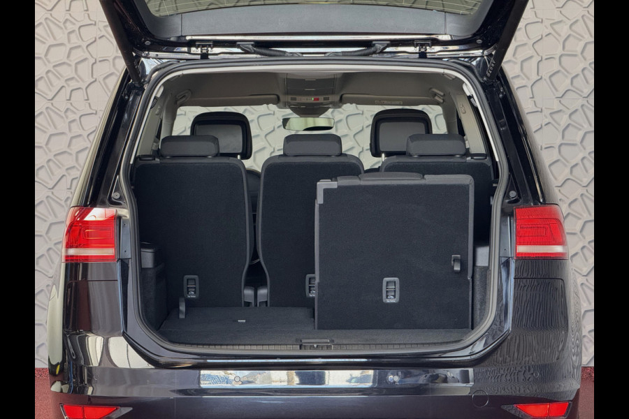 Volkswagen Touran 1.5 TSI 150PK 7P CARPLAY NAVI CAMERA LED ELEK.KLEP VIR.COCKPIT DODE.HOEK DET. STOELVERW KEYLESS 7P 7PERS 10/2024 "Volkswagen rijden begint bij Topautos.nl – 75 topmodellen direct op voorraad!"