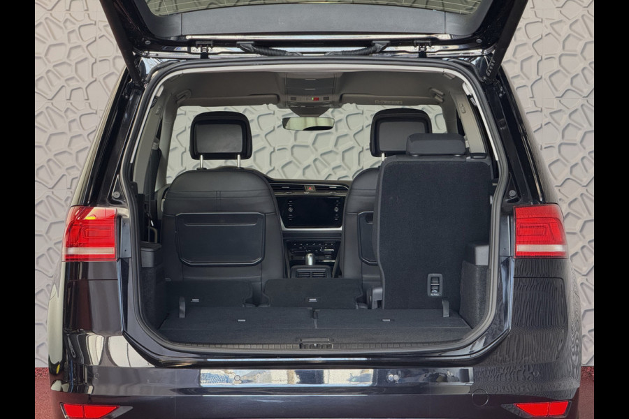 Volkswagen Touran 1.5 TSI 150PK 7P CARPLAY NAVI CAMERA LED ELEK.KLEP VIR.COCKPIT DODE.HOEK DET. STOELVERW KEYLESS 7P 7PERS 10/2024 "Volkswagen rijden begint bij Topautos.nl – 75 topmodellen direct op voorraad!"