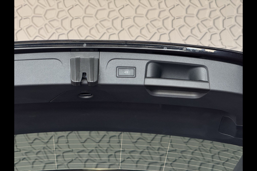 Volkswagen Touran 1.5 TSI 150PK 7P CARPLAY NAVI CAMERA LED ELEK.KLEP VIR.COCKPIT DODE.HOEK DET. STOELVERW KEYLESS 7P 7PERS 10/2024 "Volkswagen rijden begint bij Topautos.nl – 75 topmodellen direct op voorraad!"