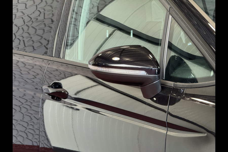 Volkswagen Touran 1.5 TSI 150PK 7P CARPLAY NAVI CAMERA LED ELEK.KLEP VIR.COCKPIT DODE.HOEK DET. STOELVERW KEYLESS 7P 7PERS 10/2024 "Volkswagen rijden begint bij Topautos.nl – 75 topmodellen direct op voorraad!"
