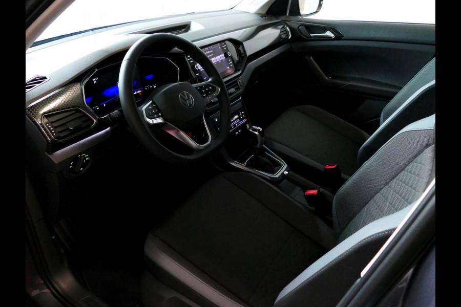 Volkswagen T-Cross 1.5 TSI 2024 150PK STYLE PLUS LMV CARPLAY NAVI VIR.COCKPIT LED CAMERA STOELVERW. ADAP.CRUIS DAB "Volkswagen rijden begint bij Topautos.nl – 75 topmodellen direct op voorraad!" Volkswagen T-Cross 1.5 TSI 2024 150PK STYLE PLUS LMV CARPLAY NAVI VIR.COCKPIT LED CAMERA STOELVERW. ADAP.CRUIS DAB "Volkswagen rijden begint bij Topautos.nl – 75 topmodellen direct op voorraad!"
