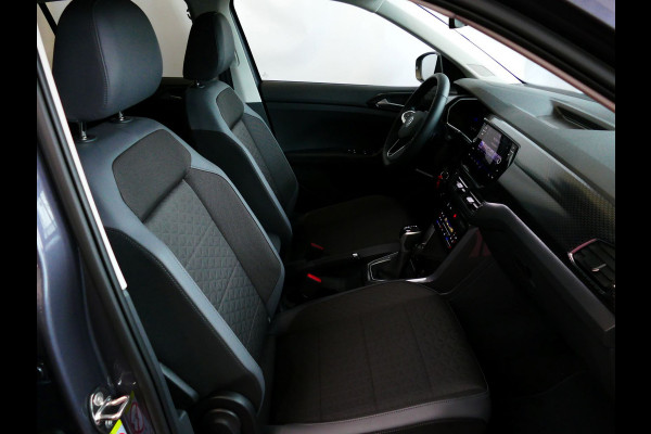 Volkswagen T-Cross 1.5 TSI 2024 150PK STYLE PLUS LMV CARPLAY NAVI VIR.COCKPIT LED CAMERA STOELVERW. ADAP.CRUIS DAB "Volkswagen rijden begint bij Topautos.nl – 75 topmodellen direct op voorraad!" Volkswagen T-Cross 1.5 TSI 2024 150PK STYLE PLUS LMV CARPLAY NAVI VIR.COCKPIT LED CAMERA STOELVERW. ADAP.CRUIS DAB "Volkswagen rijden begint bij Topautos.nl – 75 topmodellen direct op voorraad!"