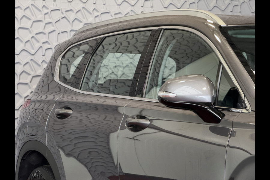 Hyundai Santa Fe 1.6 T-GDI PHEV PREMIUM 7P AWD LEER ELEK.KLEP CAMERA NAVI STOEL/STUUR VERW. PLUG IN HYBRID phev