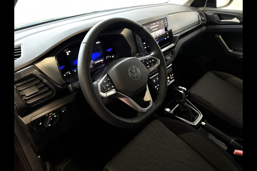 Volkswagen T-Cross NIEUWE AUTO / 150PK 1.5 / MODEL 2025 LED V+A CAMERA DIG.COCKPIT PRO STOELVERW KEYLESS P-ASSIST "Volkswagen rijden begint bij Topautos.nl – 75 topmodellen direct op voorraad!"