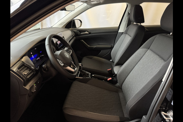 Volkswagen T-Cross NIEUWE AUTO / 150PK 1.5 / MODEL 2025 LED V+A CAMERA DIG.COCKPIT PRO STOELVERW KEYLESS P-ASSIST "Volkswagen rijden begint bij Topautos.nl – 75 topmodellen direct op voorraad!"