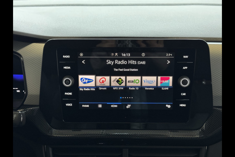 Volkswagen T-Cross NIEUWE AUTO / 150PK 1.5 / MODEL 2025 LED V+A CAMERA DIG.COCKPIT PRO STOELVERW KEYLESS P-ASSIST "Volkswagen rijden begint bij Topautos.nl – 75 topmodellen direct op voorraad!"