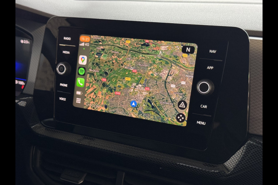 Volkswagen T-Cross NIEUWE AUTO / 150PK 1.5 / MODEL 2025 LED V+A CAMERA DIG.COCKPIT PRO STOELVERW KEYLESS P-ASSIST "Volkswagen rijden begint bij Topautos.nl – 75 topmodellen direct op voorraad!"
