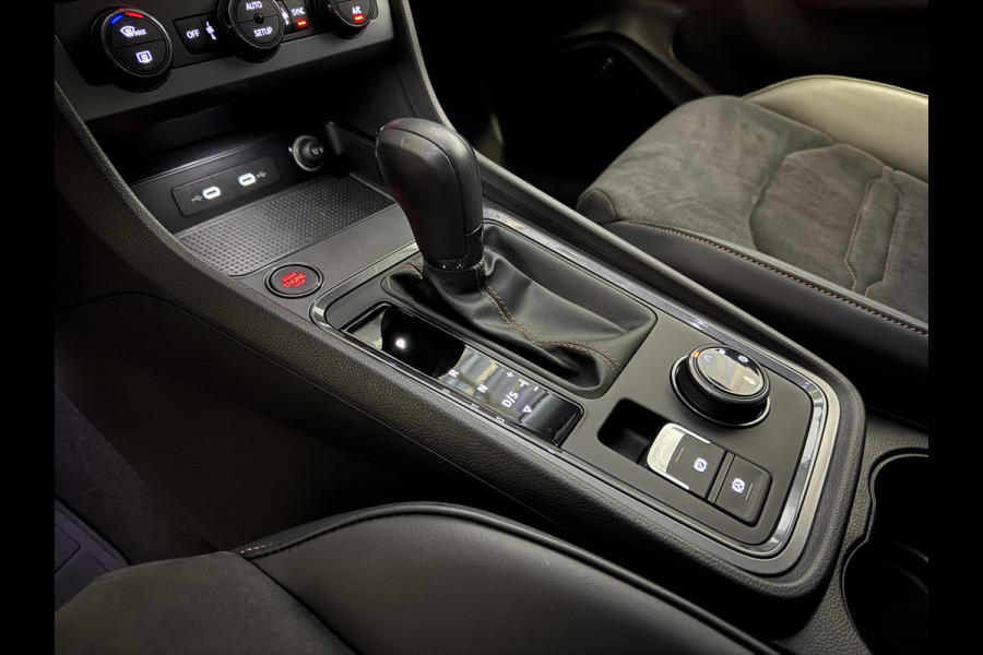 CUPRA Ateca 1.5 TSI 2.788KM.  BEATS MATRIX LED ELEK.KLEP TREKHAAK NAVI CAMERA CARPLAY STOEL/STUUR VERW 09/2024