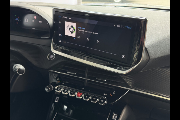 Peugeot 2008 1.2 130PK ALLURE PACK BLINDSPOT CARPLAY NAVI LED VIR.COCKPIT 360.CAMERA ADAP.CRUISE KEYLESS STOELVERW. 07/2024