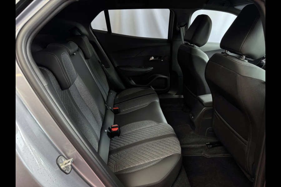 Peugeot 2008 1.2 130PK ALLURE PACK BLINDSPOT CARPLAY NAVI LED VIR.COCKPIT 360.CAMERA ADAP.CRUISE KEYLESS STOELVERW. 07/2024