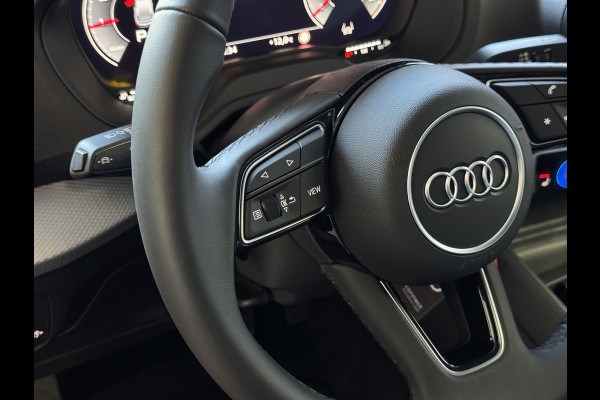Audi Q2 35 TFSI 1.5 S EDITION FACELIFT 150 PK VIR.COCKPIT TOUCHSCREEN CARPLAY NAVI CAMERA LED STOELVERW. PDC 2025 "Audi rijden begint bij Topautos.nl – 20 Audi topmodellen direct op voorraad!"