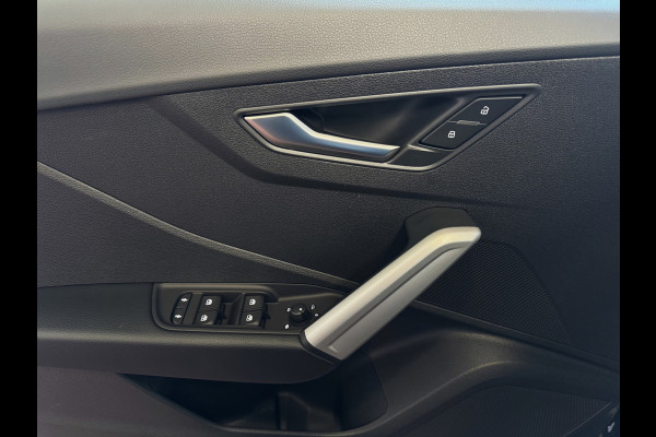 Audi Q2 35 TFSI 1.5 S EDITION FACELIFT 150 PK VIR.COCKPIT TOUCHSCREEN CARPLAY NAVI CAMERA LED STOELVERW. PDC 2025 "Audi rijden begint bij Topautos.nl – 20 Audi topmodellen direct op voorraad!"