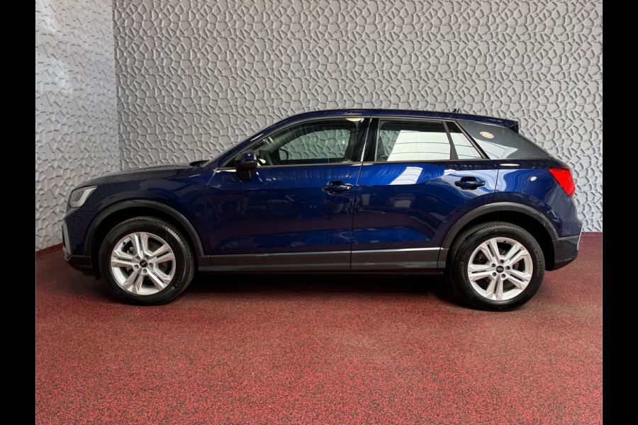 Audi Q2 35 TFSI 1.5 S EDITION FACELIFT 150 PK VIR.COCKPIT TOUCHSCREEN CARPLAY NAVI CAMERA LED STOELVERW. PDC 2025 "Audi rijden begint bij Topautos.nl – 20 Audi topmodellen direct op voorraad!"