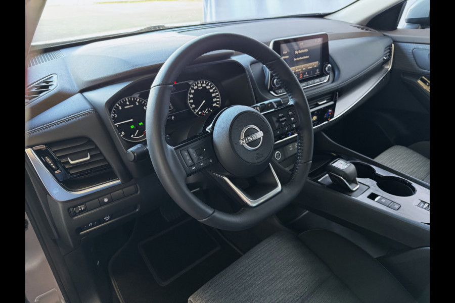 Nissan X-Trail 1.5 MHEV 7PERS. 1800 KG TREK. STOEL/BANK/RUIT CARPLAY NAVI VERW. LED ADAP.CRUISE 7P 7 PERSOONS 10/2024