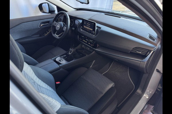 Nissan X-Trail 1.5 MHEV 7PERS. 1800 KG TREK. STOEL/BANK/RUIT CARPLAY NAVI VERW. LED ADAP.CRUISE 7P 7 PERSOONS 10/2024