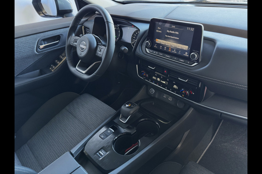 Nissan X-Trail 1.5 MHEV 7PERS. 1800 KG TREK. STOEL/BANK/RUIT CARPLAY NAVI VERW. LED ADAP.CRUISE 7P 7 PERSOONS 10/2024