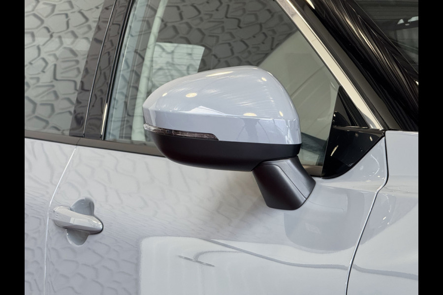 Nissan X-Trail 1.5 MHEV 7PERS. 1800 KG TREK. STOEL/BANK/RUIT CARPLAY NAVI VERW. LED ADAP.CRUISE 7P 7 PERSOONS 10/2024