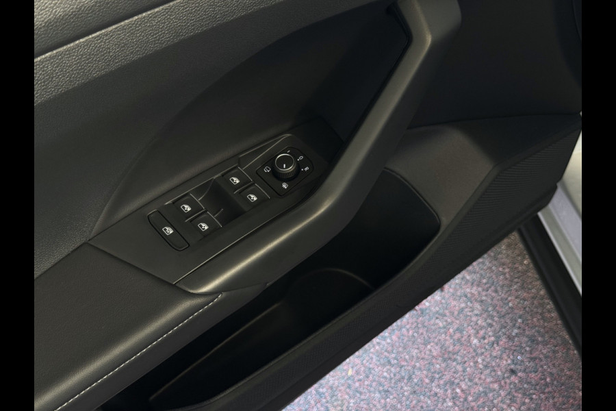 Volkswagen T-Cross ✅ NIEUWE AUTO ✅ TSI 115PK R-LINE EDITION KEYLESS TREKHAAK LED IQ CAMERA STOELVERW ✅2025✅ "Volkswagen rijden begint bij Topautos.nl – 75 topmodellen direct op voorraad!" Volkswagen T-Cross ✅ NIEUWE AUTO ✅ TSI 115PK R-LINE EDITION KEYLESS TREKHAAK LED IQ CAMERA STOELVERW ✅2025✅ "Volkswagen rijden begint bij Topautos.nl – 75 topmodellen direct op voorraad!"