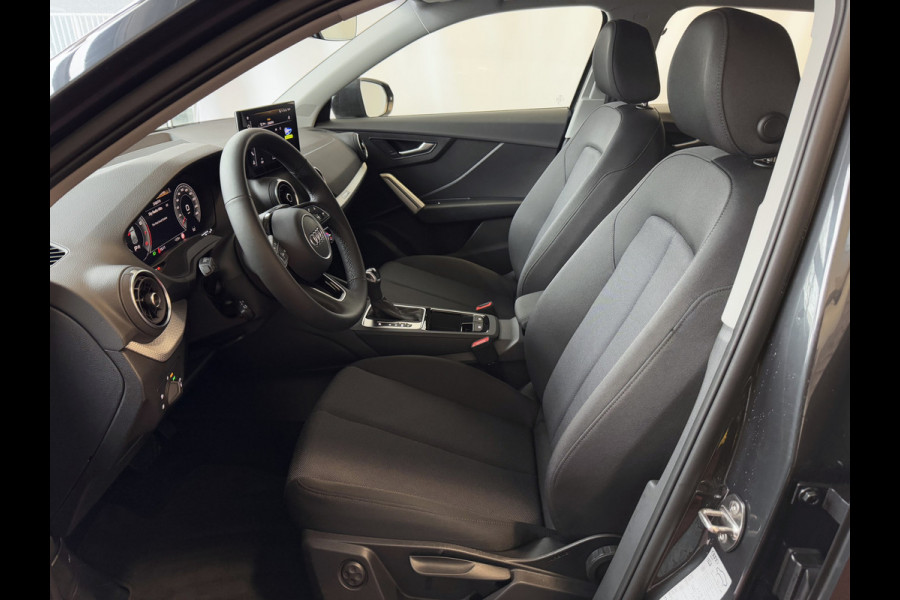 Audi Q2 35 TFSI 1.5 S EDITION 150PK VIR.COCKPIT ELEK.KLEP TOUCHSCREEN CARPLAY NAVI CAMERA MATRIX LED STOELVERW. PDC KEYLESS 06/2024 "Audi rijden begint bij Topautos.nl – 20 Audi topmodellen direct op voorraad!"