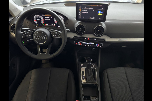 Audi Q2 35 TFSI 1.5 S EDITION 150PK VIR.COCKPIT ELEK.KLEP TOUCHSCREEN CARPLAY NAVI CAMERA MATRIX LED STOELVERW. PDC KEYLESS 06/2024 "Audi rijden begint bij Topautos.nl – 20 Audi topmodellen direct op voorraad!"