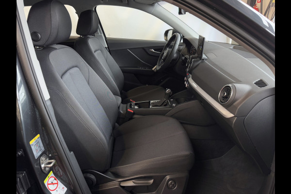 Audi Q2 35 TFSI 1.5 S EDITION 150PK VIR.COCKPIT ELEK.KLEP TOUCHSCREEN CARPLAY NAVI CAMERA MATRIX LED STOELVERW. PDC KEYLESS 06/2024 "Audi rijden begint bij Topautos.nl – 20 Audi topmodellen direct op voorraad!"