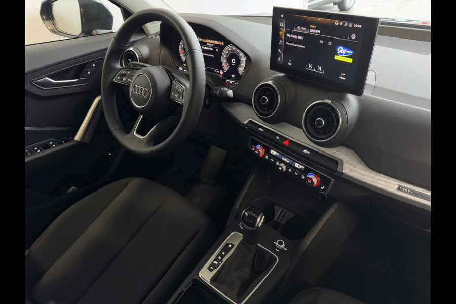 Audi Q2 35 TFSI 1.5 S EDITION 150PK VIR.COCKPIT ELEK.KLEP TOUCHSCREEN CARPLAY NAVI CAMERA MATRIX LED STOELVERW. PDC KEYLESS 06/2024 "Audi rijden begint bij Topautos.nl – 20 Audi topmodellen direct op voorraad!"