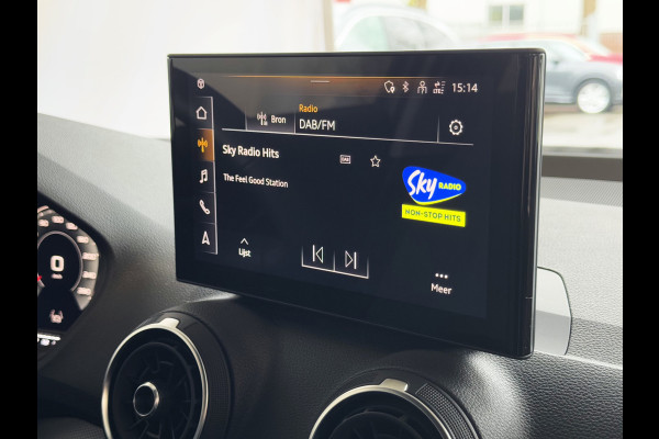 Audi Q2 35 TFSI 1.5 S EDITION 150PK VIR.COCKPIT ELEK.KLEP TOUCHSCREEN CARPLAY NAVI CAMERA MATRIX LED STOELVERW. PDC KEYLESS 06/2024 "Audi rijden begint bij Topautos.nl – 20 Audi topmodellen direct op voorraad!"