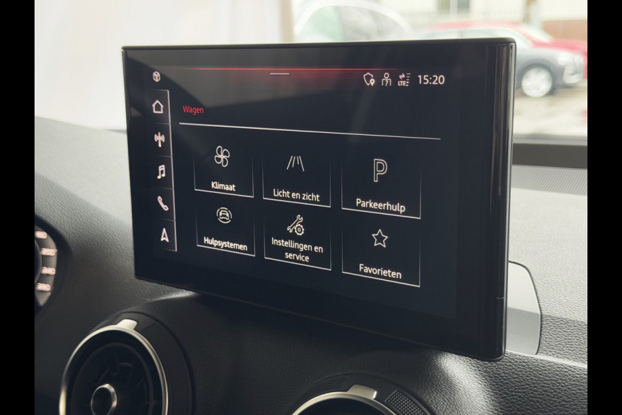 Audi Q2 35 TFSI 1.5 S EDITION 150PK VIR.COCKPIT ELEK.KLEP TOUCHSCREEN CARPLAY NAVI CAMERA MATRIX LED STOELVERW. PDC KEYLESS 06/2024 "Audi rijden begint bij Topautos.nl – 20 Audi topmodellen direct op voorraad!"